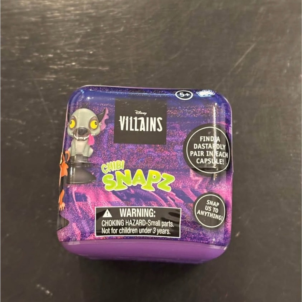 Disney Villains Chibi Snapz Purple Capsule